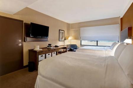 Four Points by Sheraton - 5