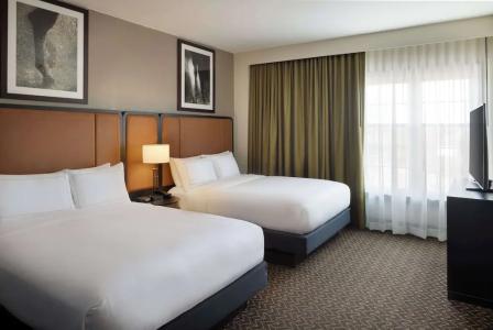 DoubleTree Suites by Hilton - 92