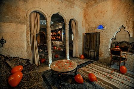 Oread Cave Suites - 325