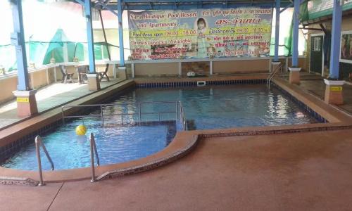 Sara Boutique Pool - 11