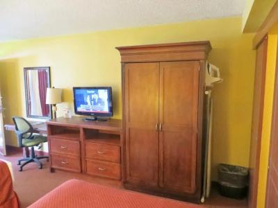Rosen Inn Closest to Universal - 6