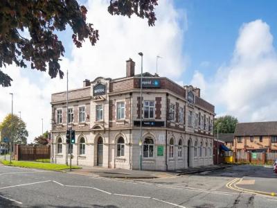 Trivelles - Manchester - Cross Lane - 25