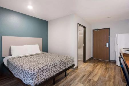 WoodSpring Suites Fort Gordon - 21
