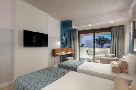 Trendy Side Beach - 121