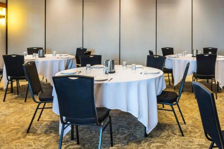 Quality Inn & Suites - 25