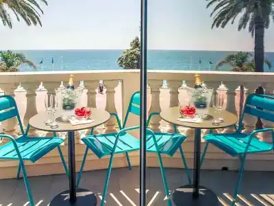 Mercure Nice Marché Aux Fleurs - 94
