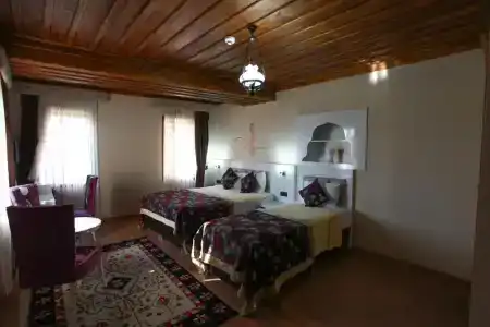 Bacchus Pension - 27