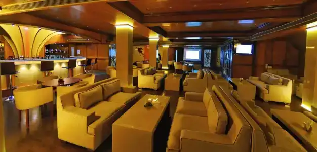 Metro Grand - 18