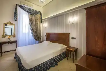 ḤỌṬẸḶ ṾẸṆẸṬỌ !! Centro Storico di Ƒirenze !!! Con Access ZTL - 81