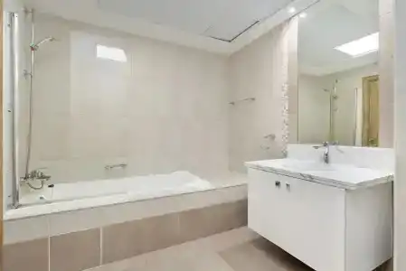 Lux BnB Executive Tower Business Bay - 6