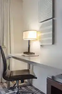 Renaissance Long Beach - 27