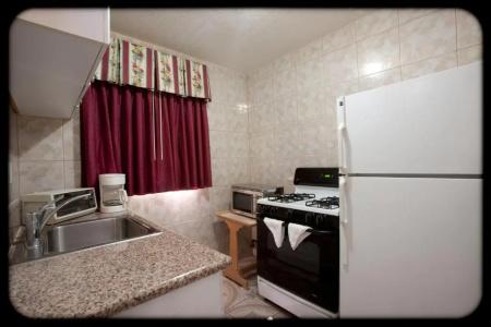 The Palace Inn - 8