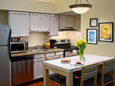 Sonesta ES Suites - 49