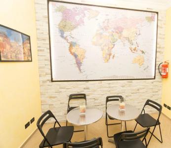 Funny Palace Hostel - 10