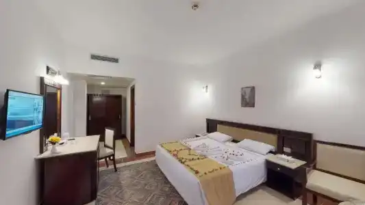 Falcon Naama Star - 48