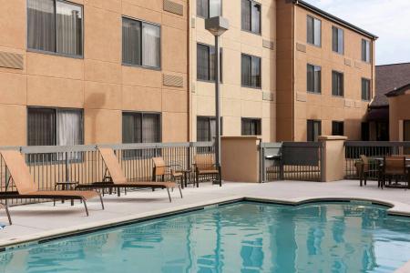 Courtyard by Marriott Jackson Ridgeland - 16