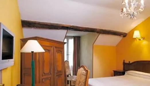 Hôtel du Palais Bourbon - 83