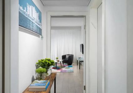 Sea Executive Suites - 112