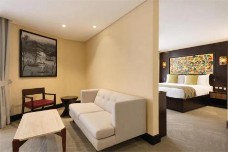 Ramada By Wyndham - 118