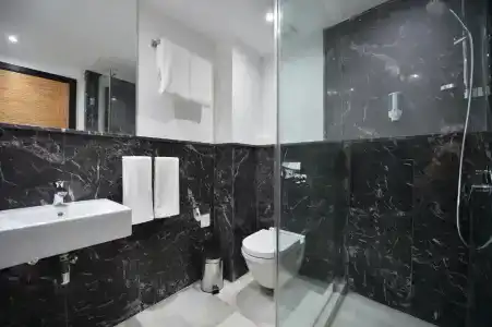 Le Yacht Suites - 109