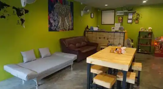Oyo 730 Meedee Hostel - 17