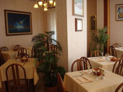 Marlisa Pier - 21
