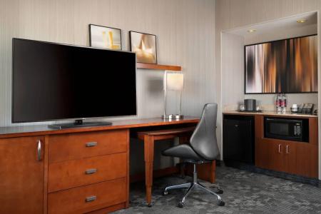 Courtyard by Marriott Phoenix - 42