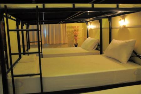 Seventeen Hostel - 4