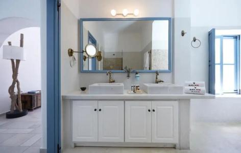Black Rose Beach Suites - 7