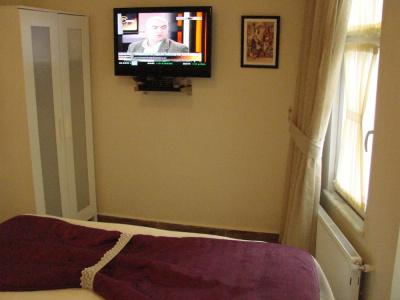 Tom Square Boutique - 163