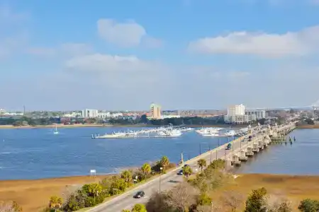 Holiday Inn Charleston-Riverview, An Ihg - 25