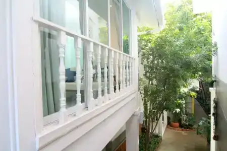 Changmoi House (Little Village) - 163