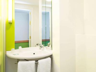 Ibis Budget Zaragoza - 7