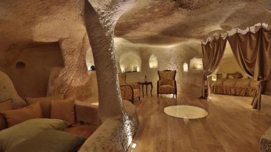Golden Cave Suites - 149