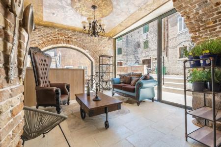 Heritage Palace Varos - Mag Quaint & Elegant Boutiques - 17