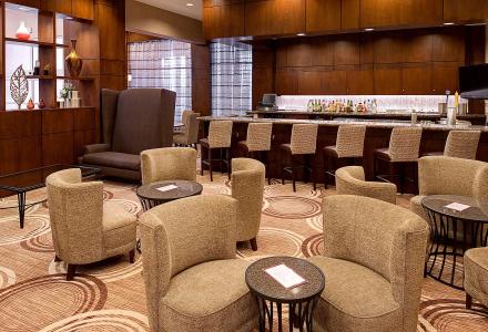 Hilton Garden Inn Airport - 18