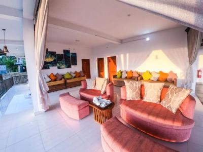 Romance Hills - 106