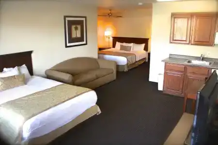 St. George Inn and Suites - 28