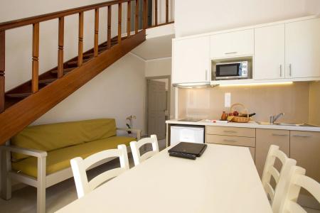 Trefon  and Family Suites - 101