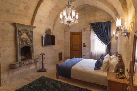 Solo Cave Suites - 168