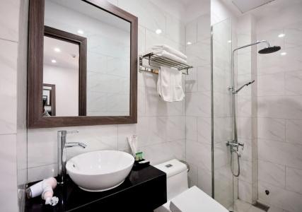 Mega Light - Managed By Rhm Group - 17