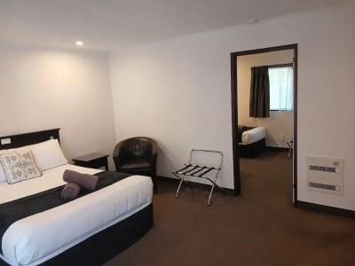 Palm City Motor Inn - 32