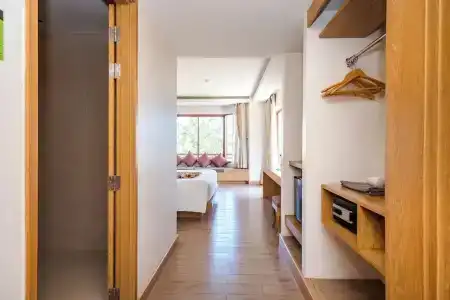 Ayrest Hua Hin - 77