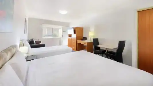 Best Western Cattle City Motor Inn - 98