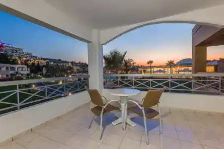 Kipriotis Maris Suites - 7