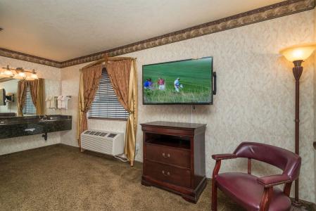 St. George Inn and Suites - 5