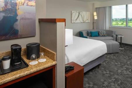 Courtyard by Marriott Miami Airport - 37