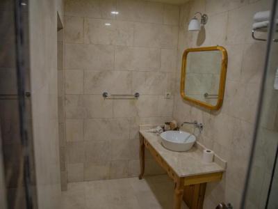 Luxury Cratus Stone Palace - 79