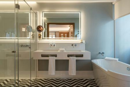Palacio Solecio, a Small Luxury of the World - 46