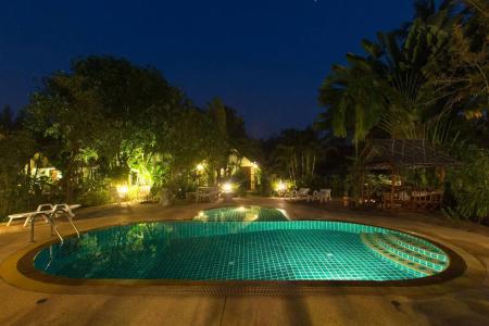 Ladda Resort - 13